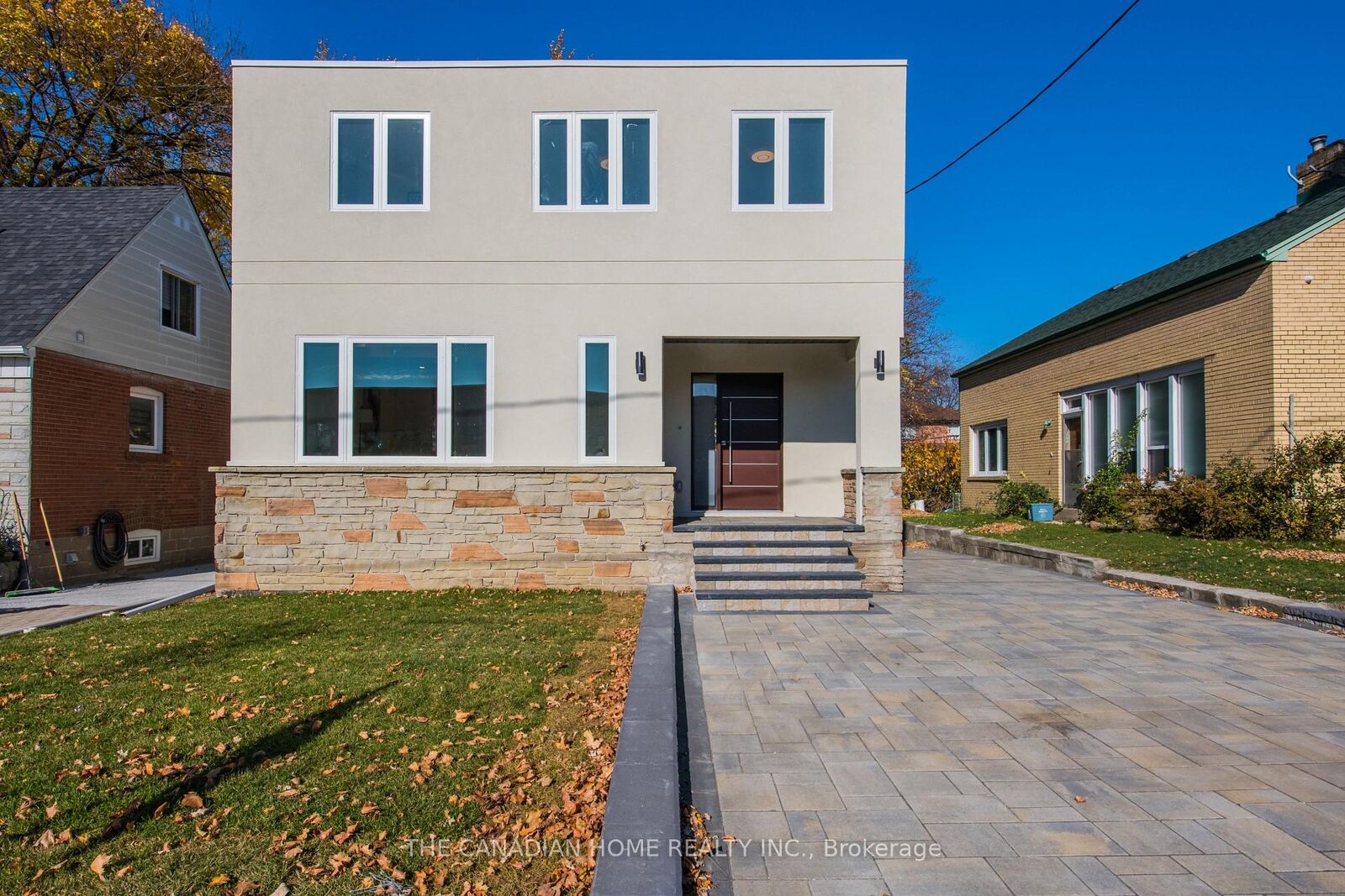 Property Photo:  8 Clearview Heights Basement  ON M6M 1Z9 