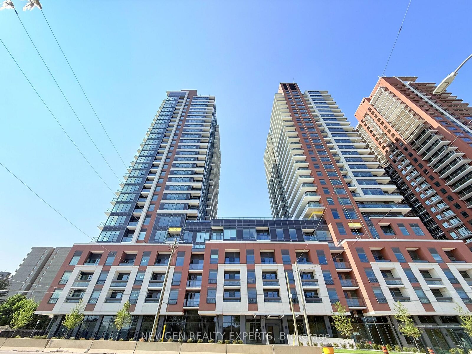 Property Photo:  4010 Eglinton Avenue W 1103  ON M9A 0G5 