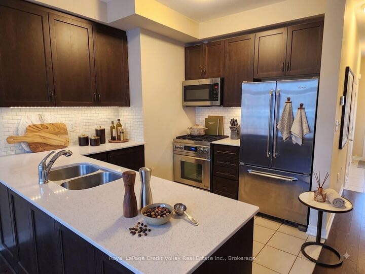 Property Photo: 53 Hogan Manor Drive ON L7A 4V2