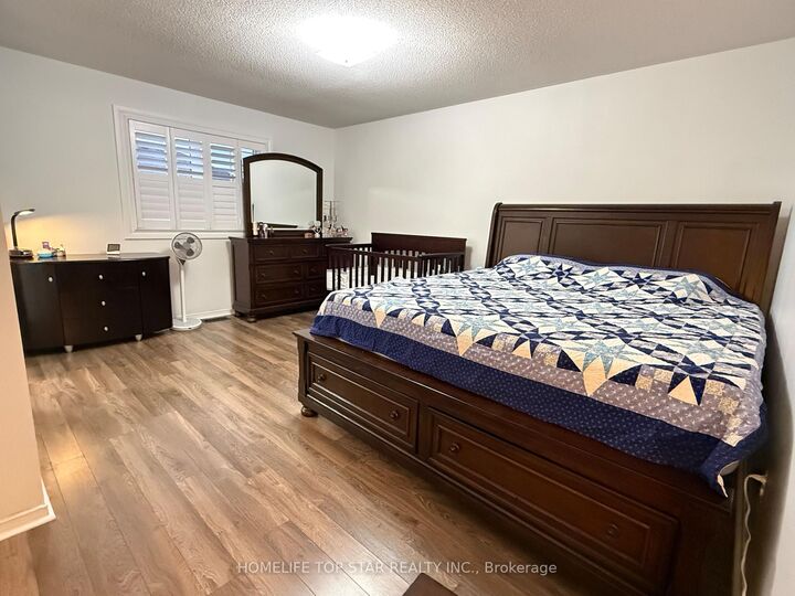 Property Photo: 46 Ferncastle Crescent ON L7A 3P3