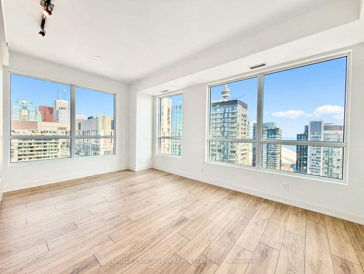 Property Photo:  108 Peter Street 4706  ON M5V 0W2 