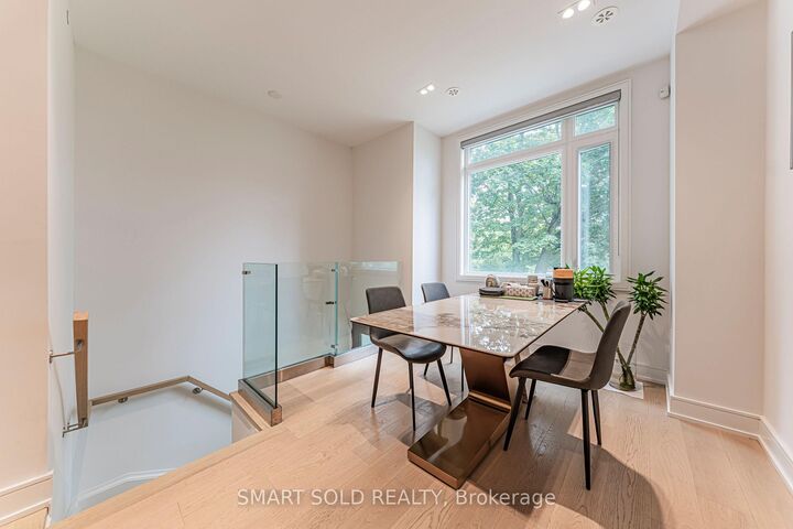 Property Photo: 9 Flax Field Lane ON M2N 0L5