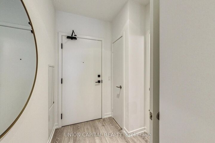 Property Photo: 55 Mercer Street 611 ON M5V 0W4