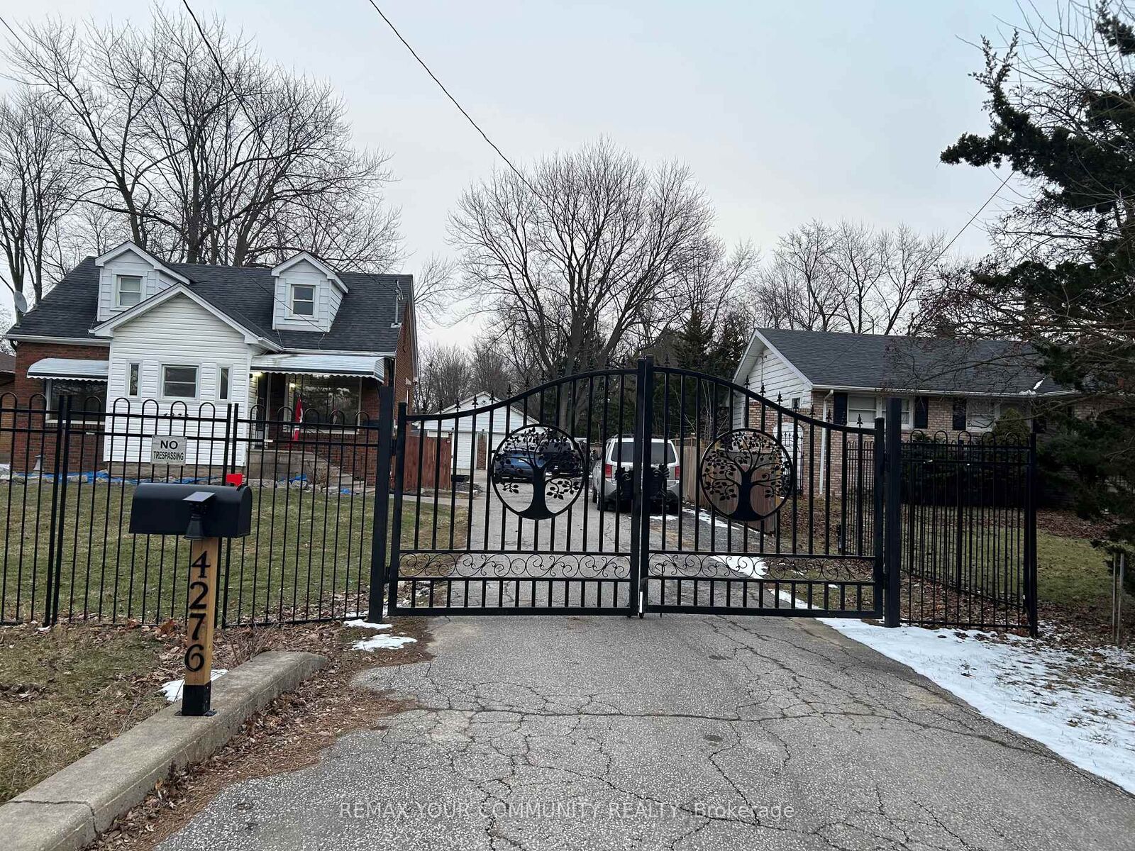 Photo de la propriété:  4276 Howard Avenue  ON N9G 1P3 