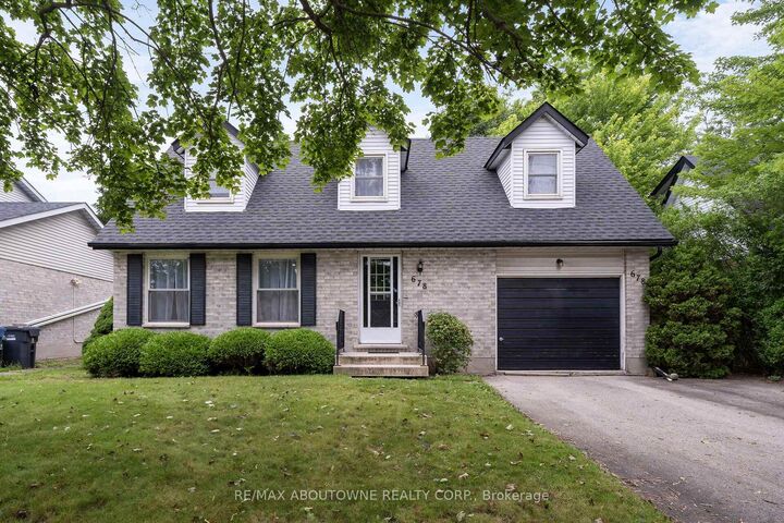 678 Edinburgh Road S — photo 1