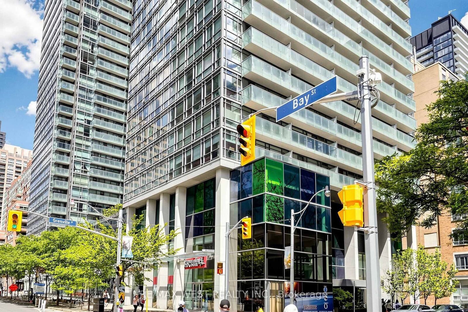 Property Photo:  38 Grenville Street 1203  ON M4Y 1A9 