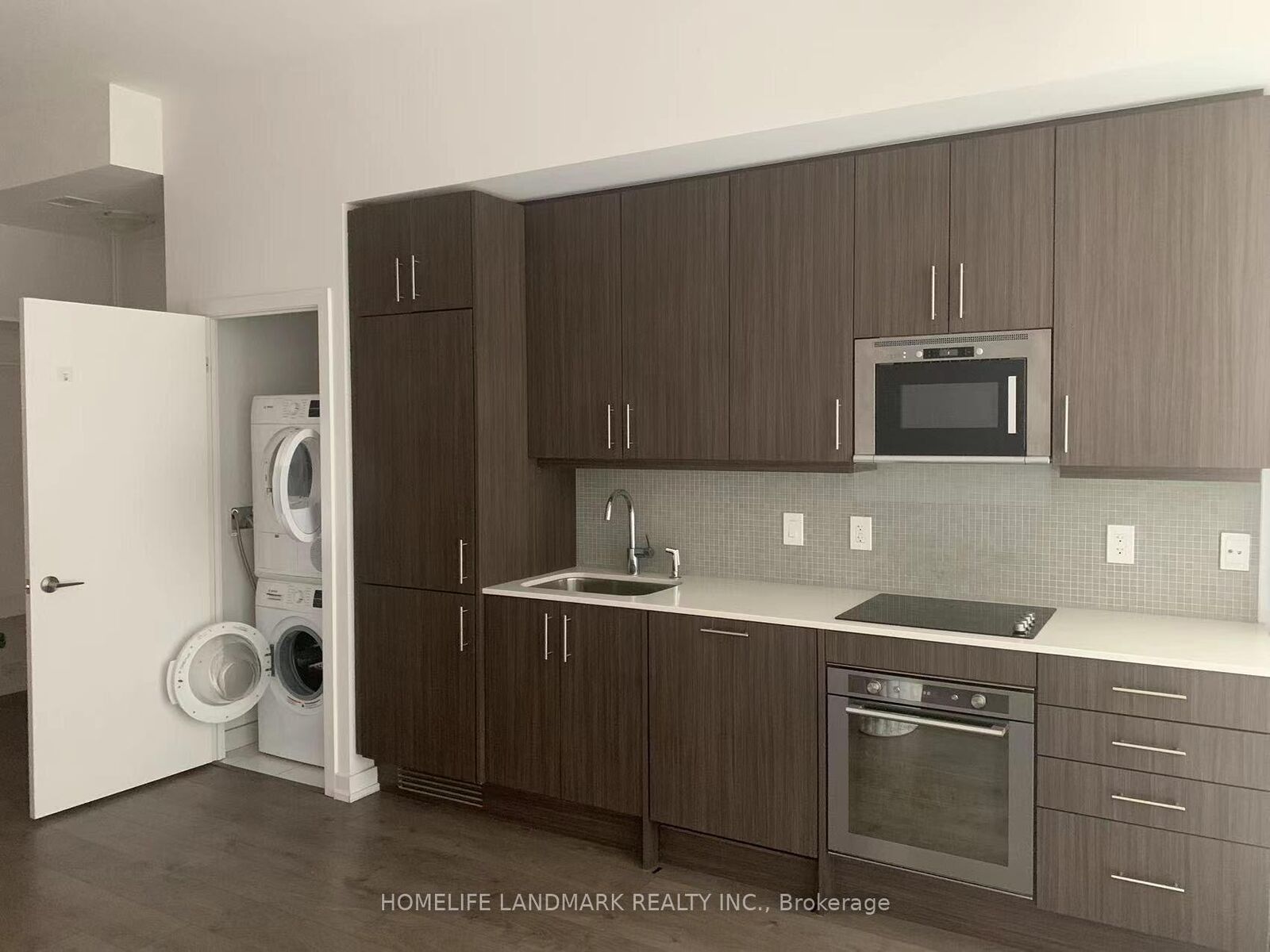 Property Photo:  297 College Street 727  ON M5T 1S2 