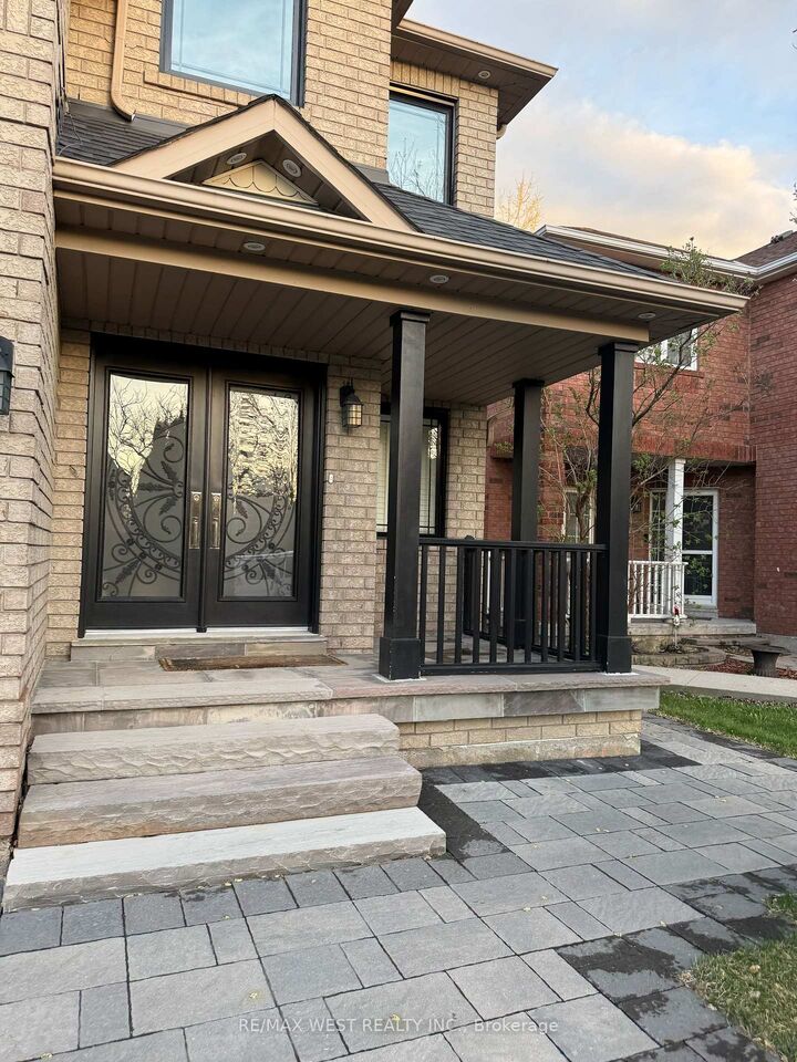 Property Photo: 7225 Dime Crescent Bsmt ON L5W 1K5