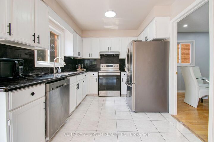 Property Photo: 1 Candy Crescent ON L6X 3T8