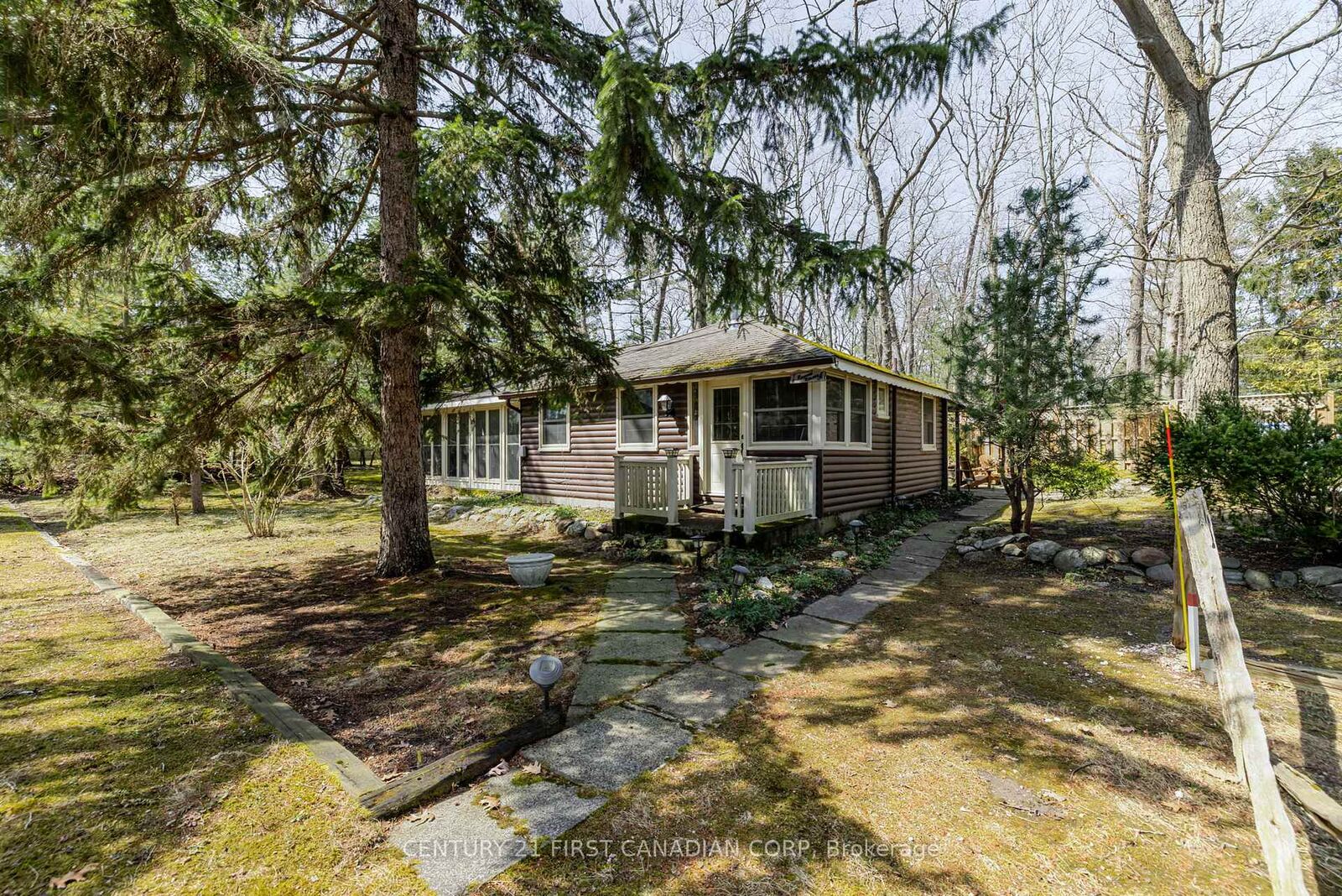 Property Photo:  47 Heaman Crescent  ON N0M 1T0 