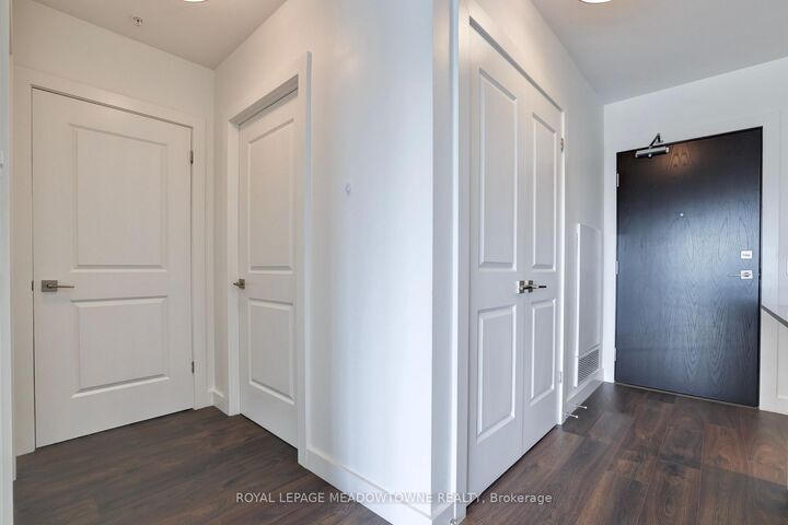 Property Photo:  15 Glebe Street 1304  ON N1S 0C3 