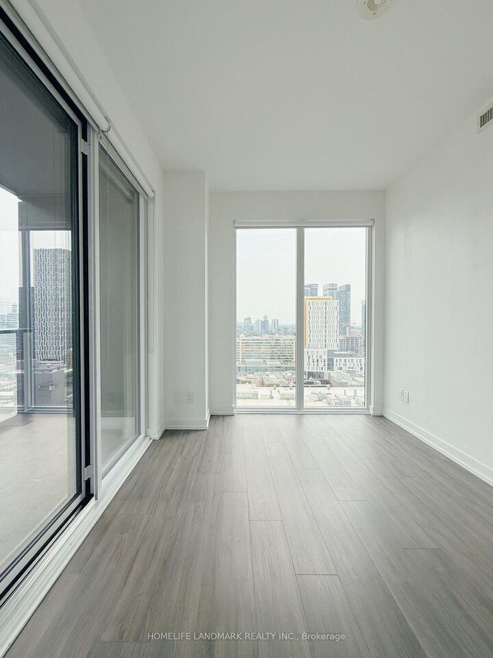 Property Photo:  20 Edward Street 2202  ON M5G 0C5 
