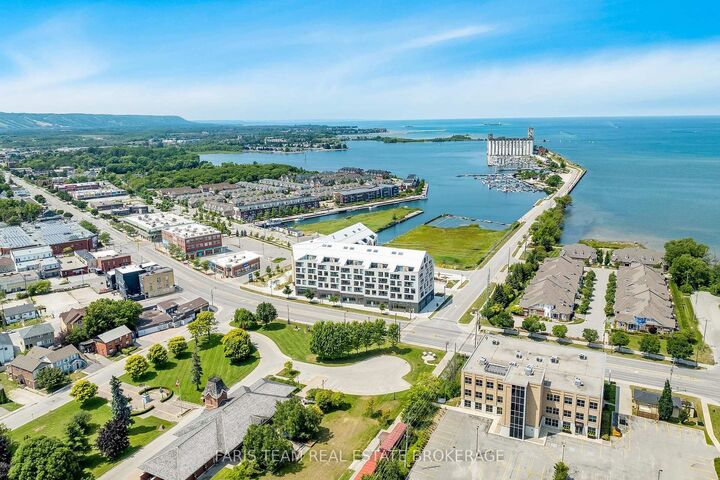 Photo de la propriété: 31 Huron Street 417 ON L9Y 1C3