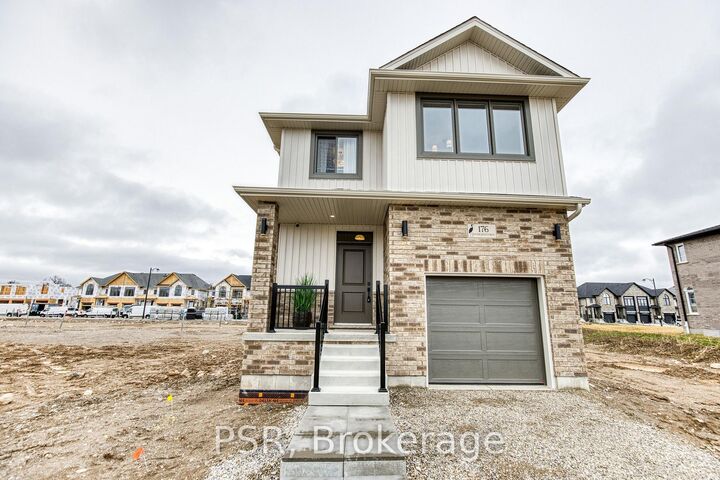 196 Rivergreen Crescent — photo 1
