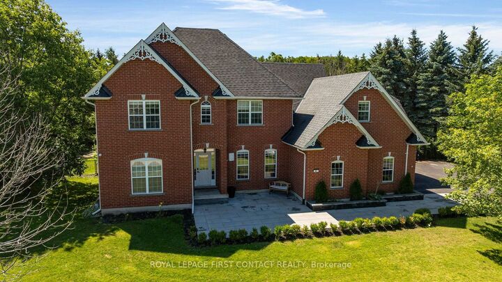 43 Vanderpost Crescent — photo 1