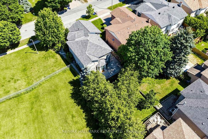 Property Photo:  145 Old Surrey Lane  ON L4C 6R9 
