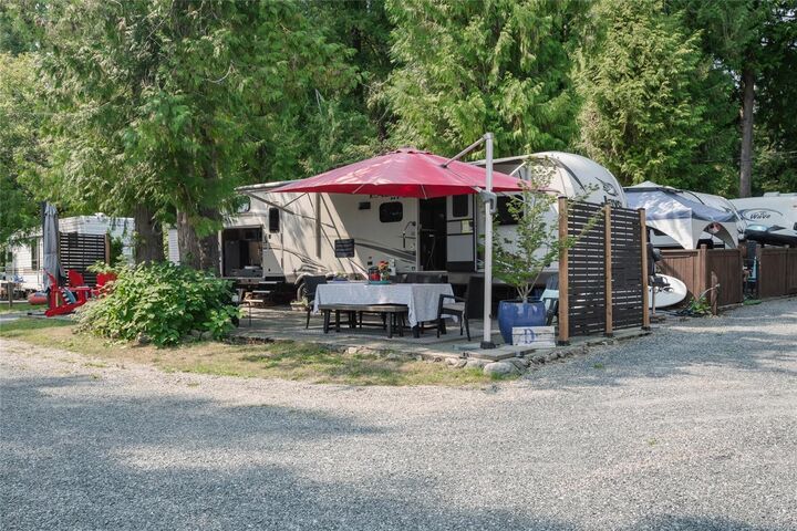 Property Photo: 10324 Lakeshore Rd #A11 BC V9Y 8Z6