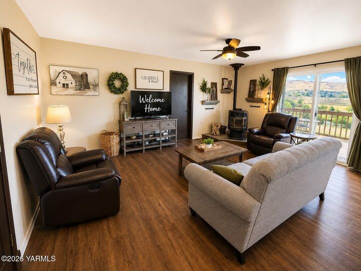 Property Photo:  14511 McAuley Rd  WA 98908 