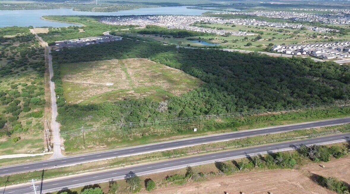 Property Photo:  13855 13855 US-281 Highway  TX 78221 