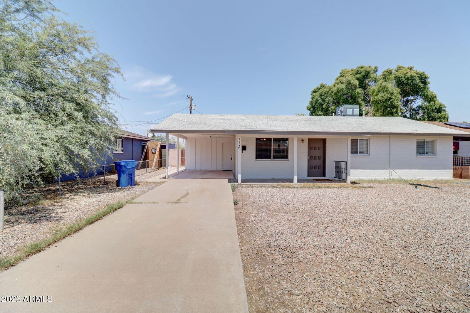 Property Photo: 1306 W Elna Rae Street AZ 85281