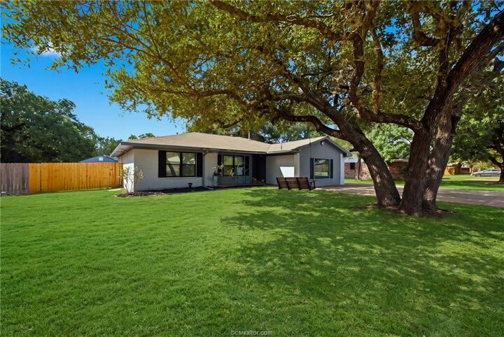 Property Photo: 1302 Hawk Tree Drive TX 77845
