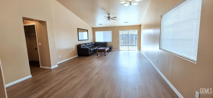 Property Photo:  411 Scarletfire Drive  CA 93307 