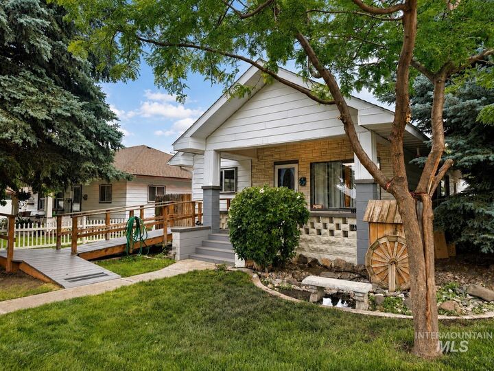 Property Photo: 1400 Miller Ave ID 83318