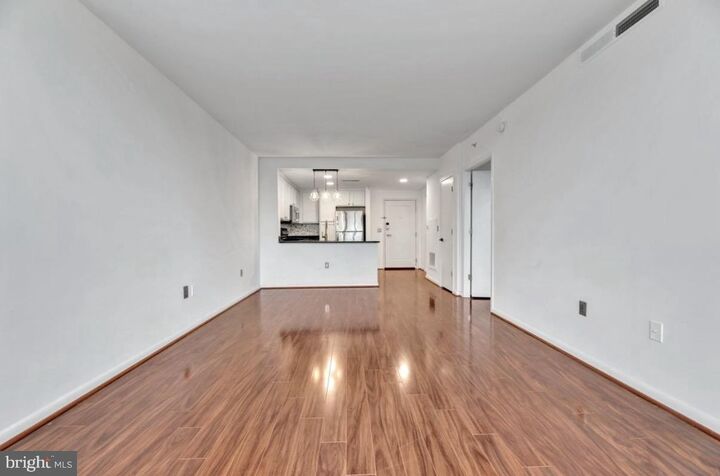 Property Photo:  355 I Street SW 615  DC 20024 