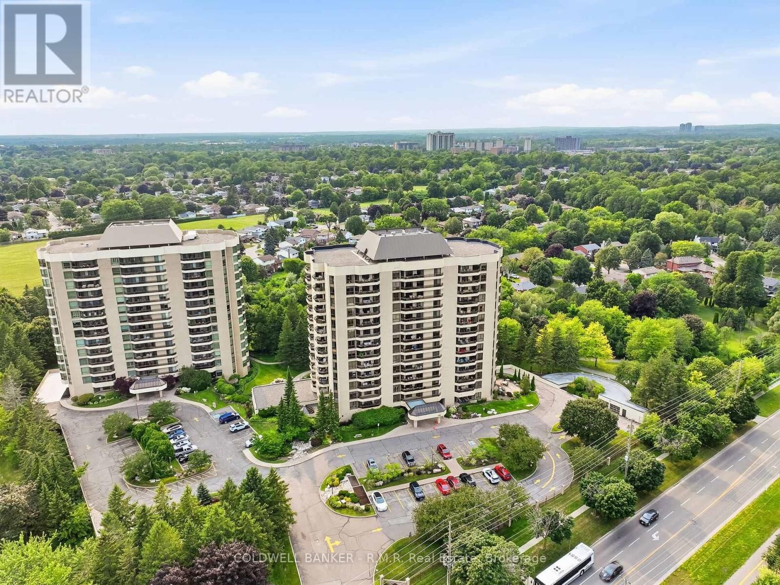 Property Photo: 900 Wilson Road North 305 ON L1G 7T2