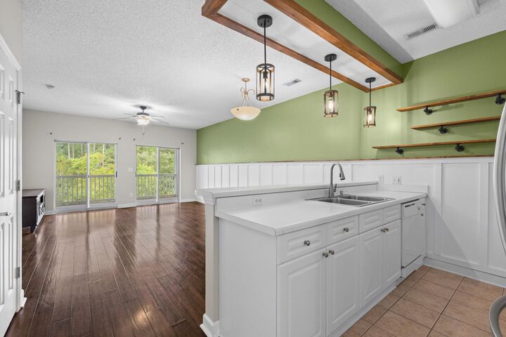 Property Photo: 907 Knoll Shores Ct. 203 SC 29576