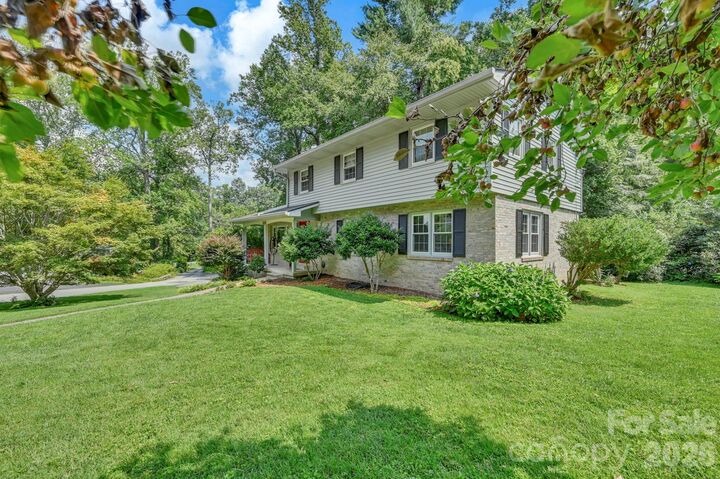 Property Photo:  307 Woodland Trail  NC 28739 