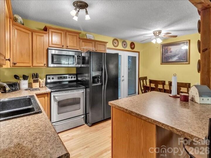 Property Photo:  49 Lisa Lane  NC 28751 