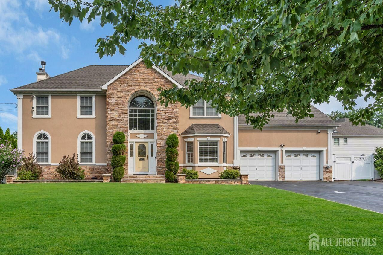 Property Photo:  242 Grandview Avenue  NJ 08854 