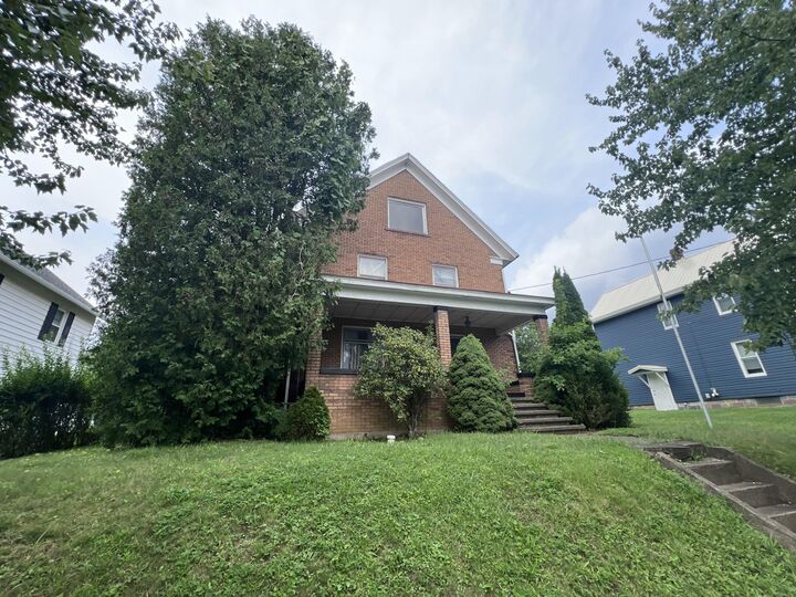 Property Photo:  1441 Philadelphia St  PA 15701 