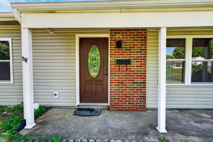 Property Photo: 534 Shasta Drive OH 43130