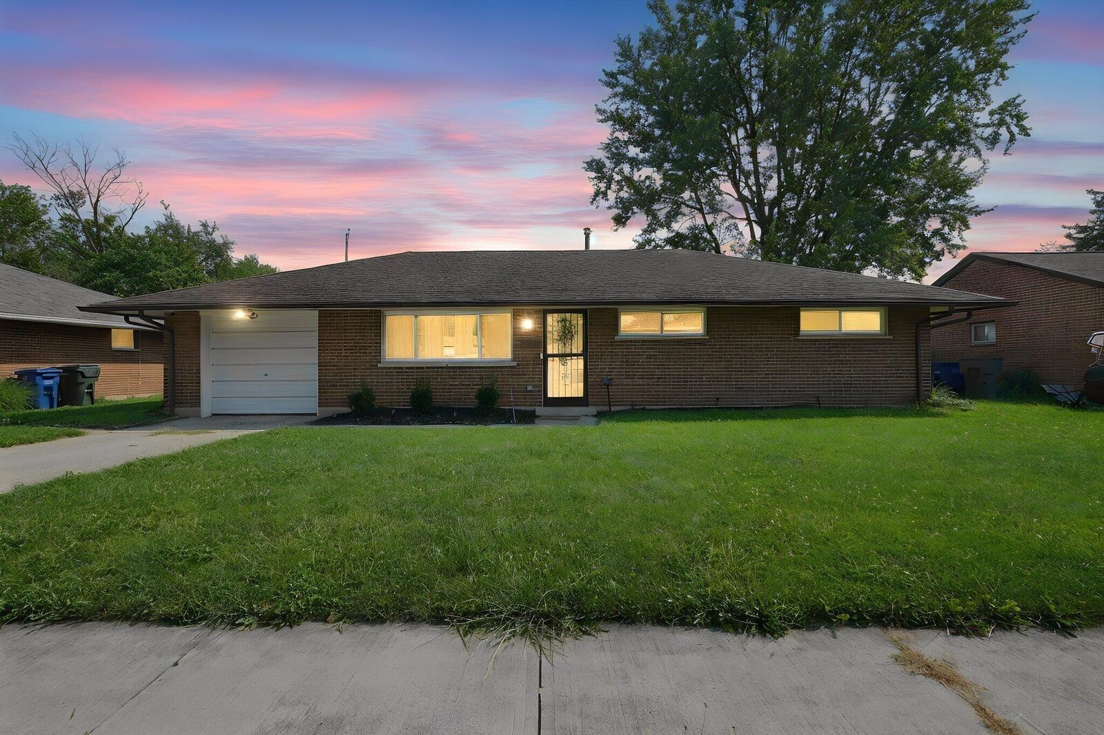 Property Photo:  3513 Roswell Drive  OH 43227 