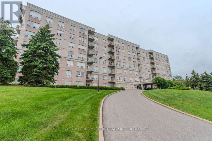 350 Wellington Street 112 — photo 1