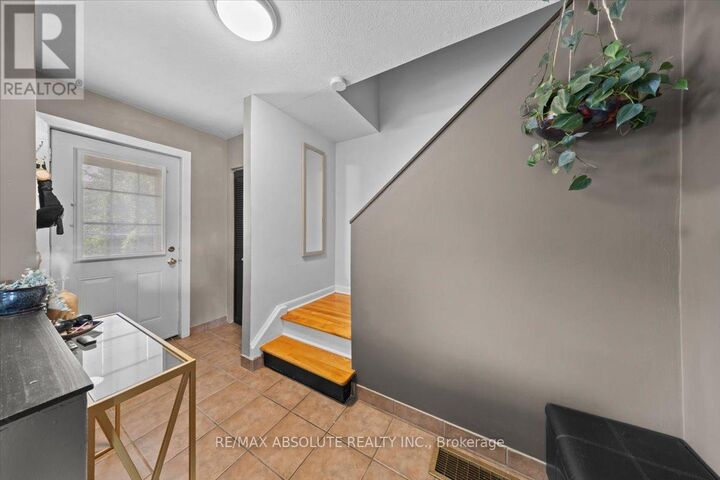 Property Photo: 791 Borthwick Avenue ON K1K 2M5