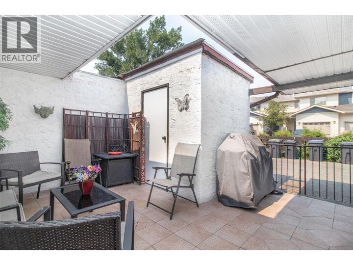 Property Photo: 363 Gerstmar Road 8 BC V1X 4A6