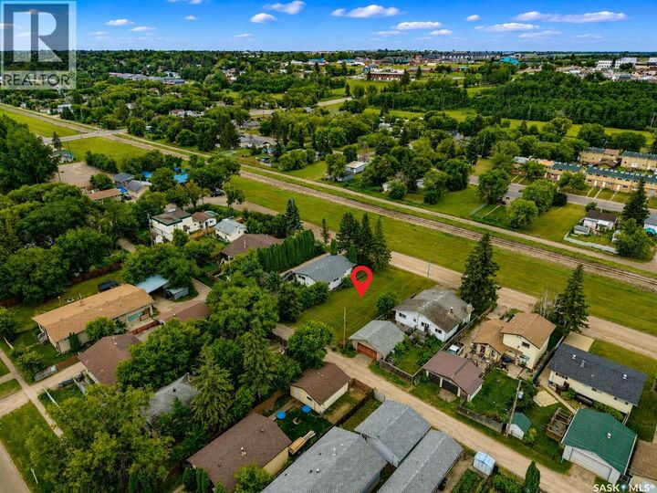 Property Photo: 1110 16th Street W SK S6V 3W3