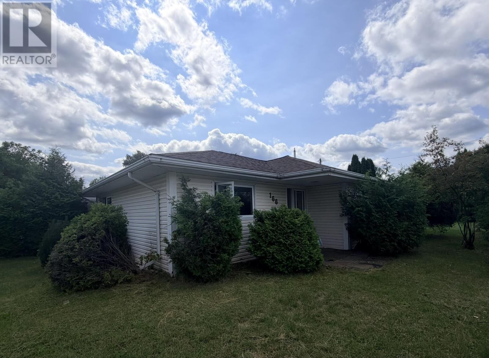 Property Photo:  166 Willow Rd  ON P0T 1C0 