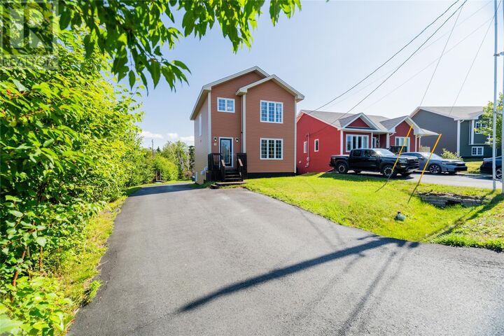 Property Photo: 7 Wettlaufer Road NL A1X 7P6