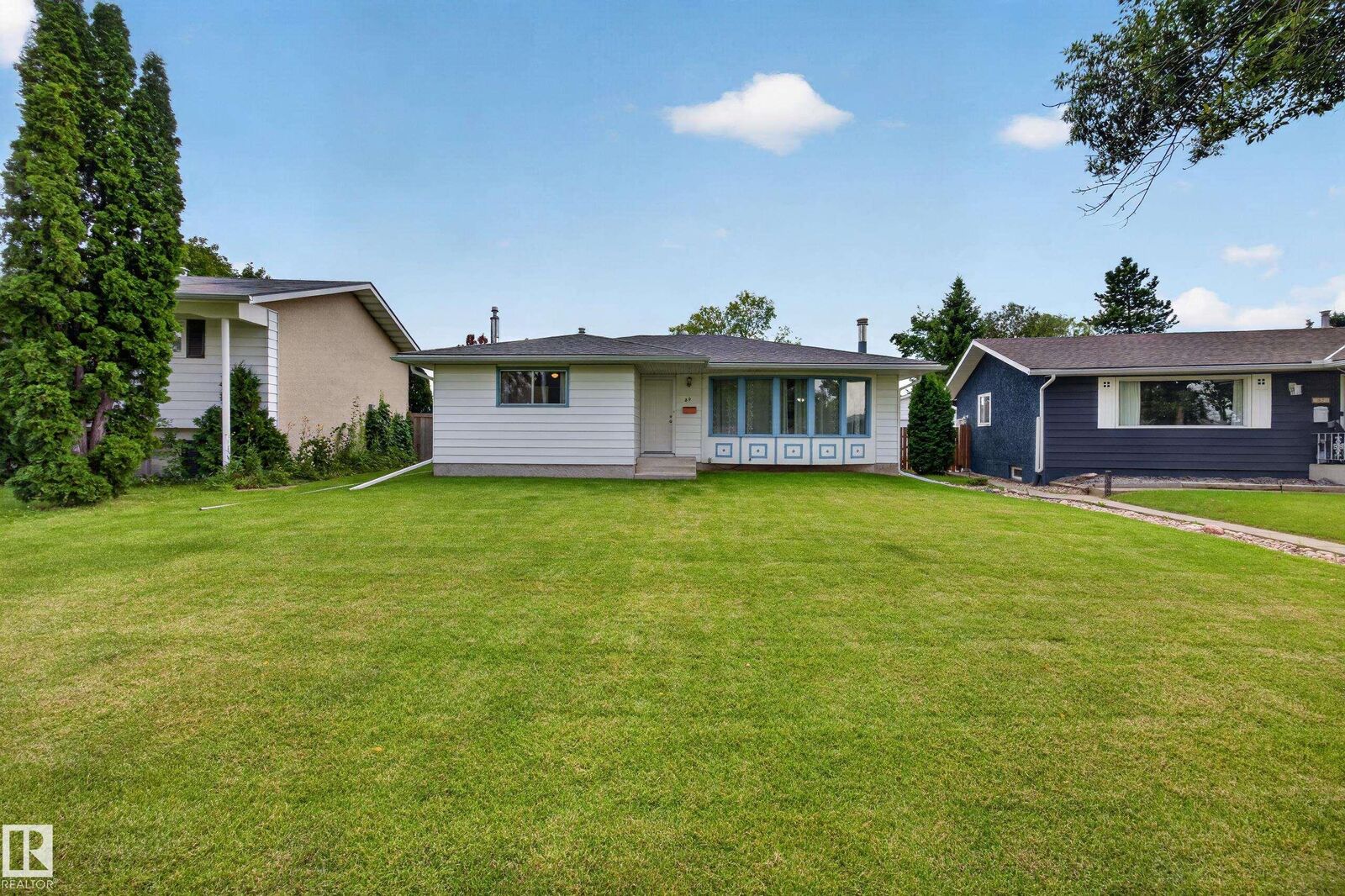 Property Photo:  39 Apache Crescent  AB T9E 4H8 