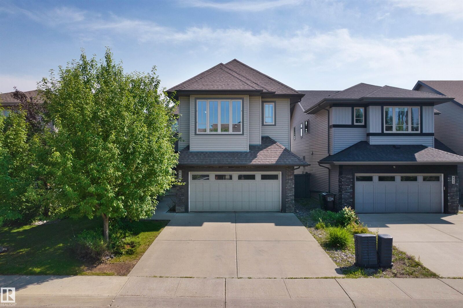 Property Photo: 843 Armitage Wynd SW AB T6W 0K4