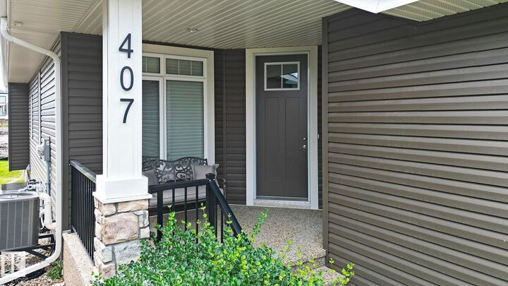 Property Photo: 50 Heatherglen Drive 407 AB T7X 0R6