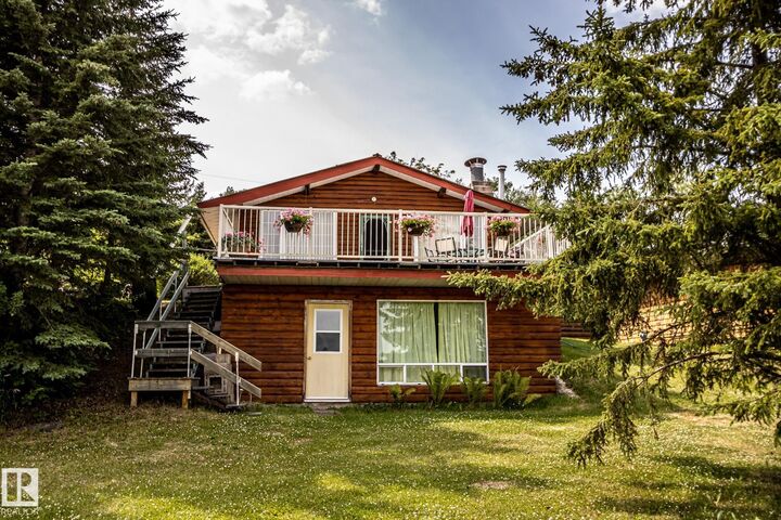 18 Horseshoe Bay Drive — photo 1