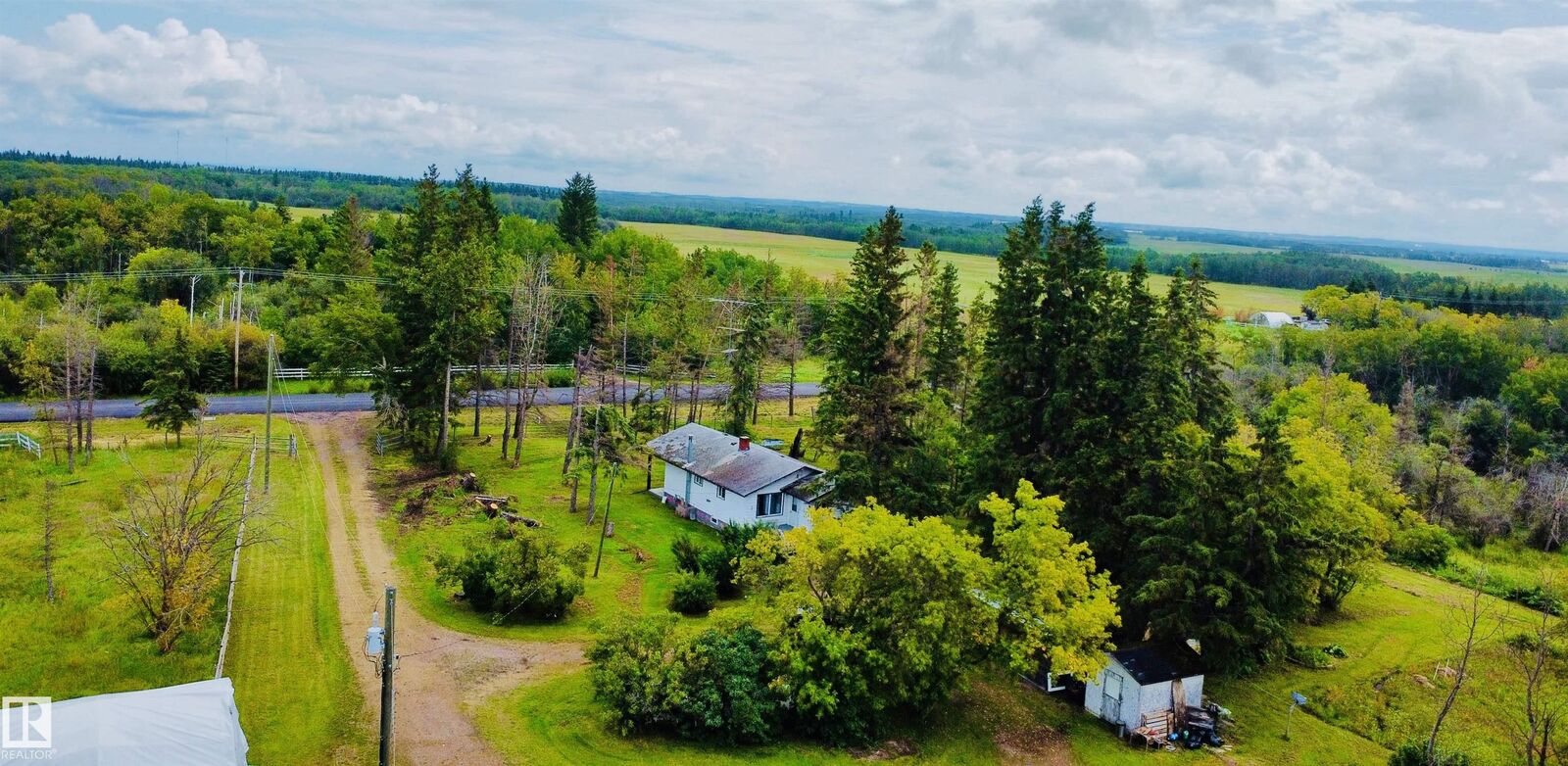Property Photo: 58410 Rng Rd AB T0A 3A0