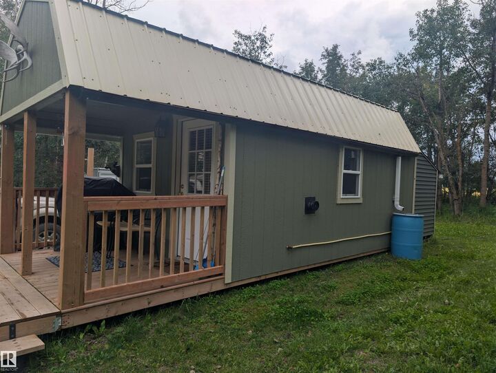 Property Photo: 535017 Rge Rd 174 AB T0B 3H0