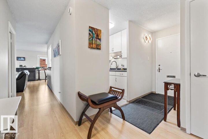 Property Photo: 9737 112 Street NW 701 AB T5K 1L3