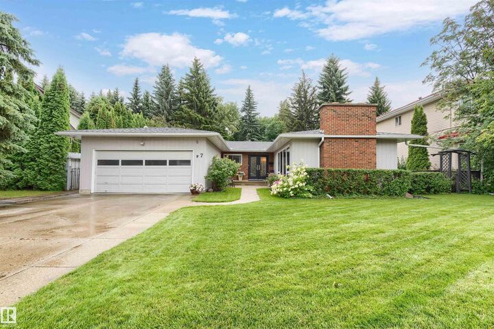 7 Quesnell Crescent NW — photo 1